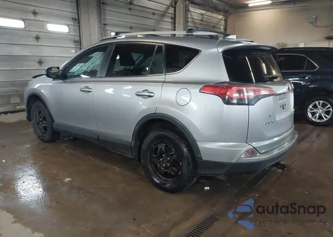 2017 Toyota Rav4 Le z USA, uszkodzony, nr VIN 2T3BFREV2HW662508